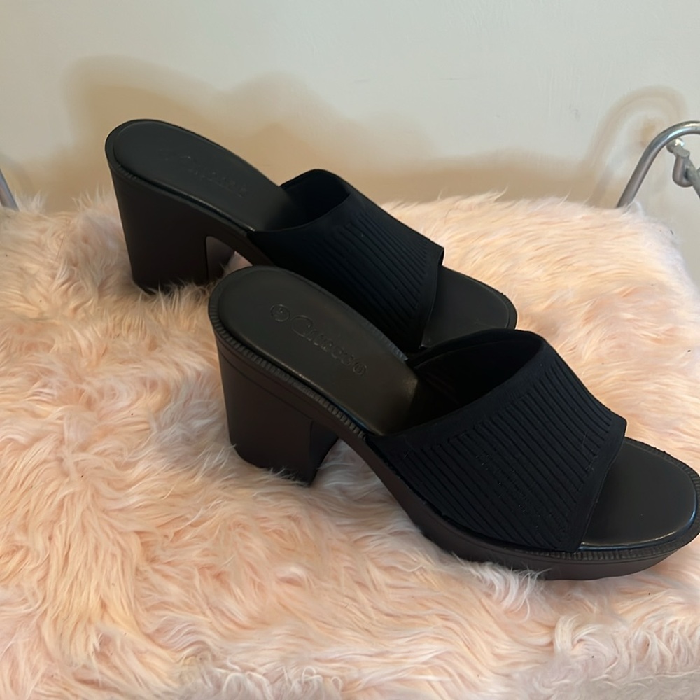 Cuckoo Basic Mule Sandal - image 7
